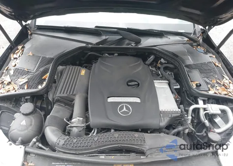 2018 Mercedes-Benz C 300 из США, поврежденный, VIN 55SWF4JB0JU262733